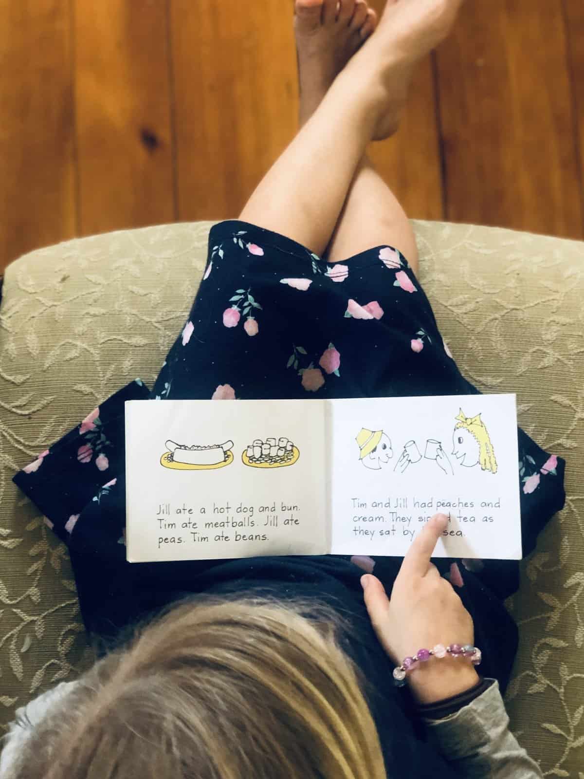 girl reading