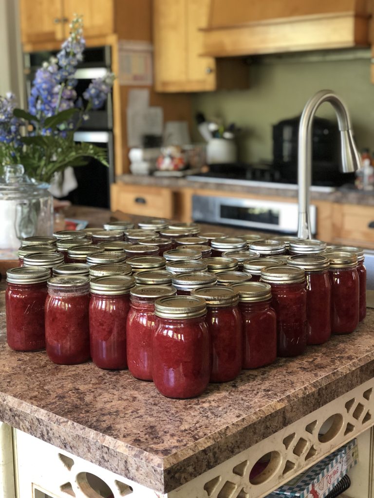 Easy Honey Strawberry Jam Recipe for a Large Family